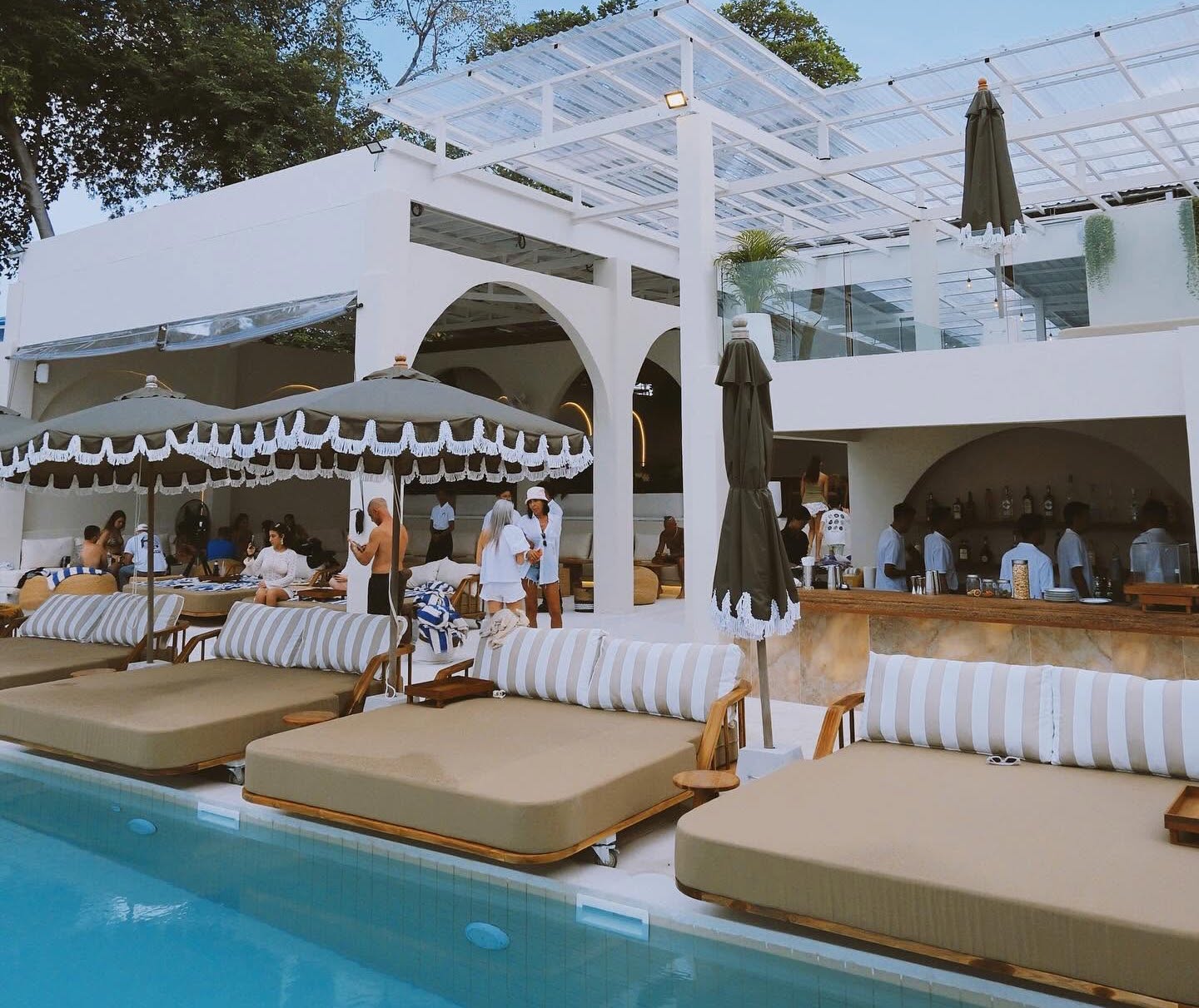 Amazing layout and even better view, small and intimate but still with a vibe!